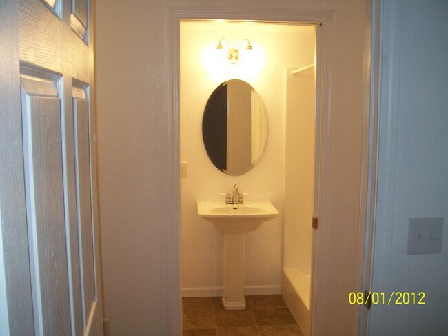 Foto del edificio - 805 S Osteopathy Ave