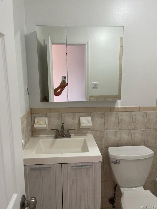 Foto del edificio - 40-23 215th St