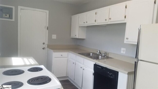 Foto del edificio - 273 Caulder Ave