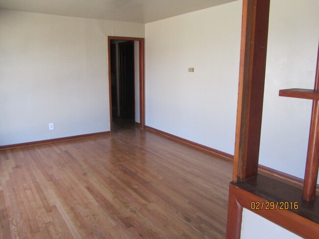 Foto del edificio - 4 bed - 2 bath home in SW OKC