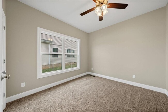 Building Photo - 2755 Cedrus Ave