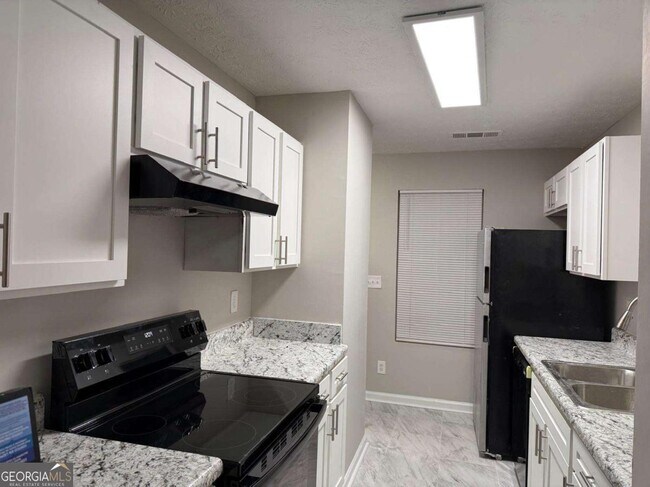 Foto del edificio - 1758 Cannonball Ct NW