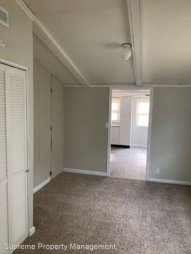 Building Photo - 3 br, 1 bath House - 4221 Brown St