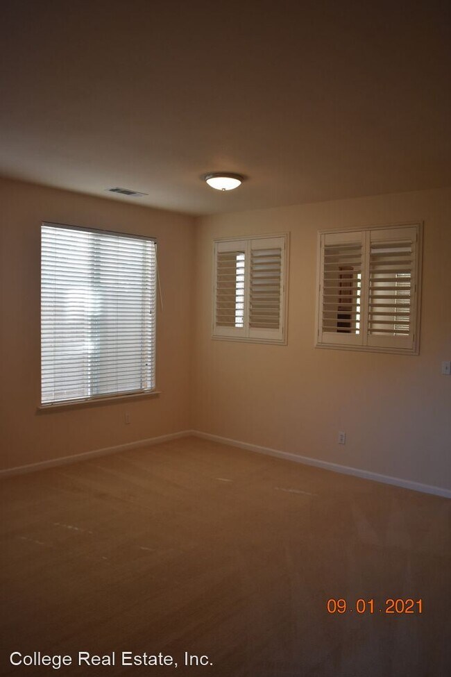Building Photo - 3 br, 2 bath House - 2047 Gerber Drive
