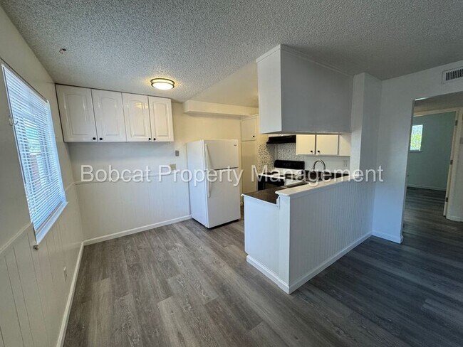 Foto del edificio - 1501 N Edmonds Dr