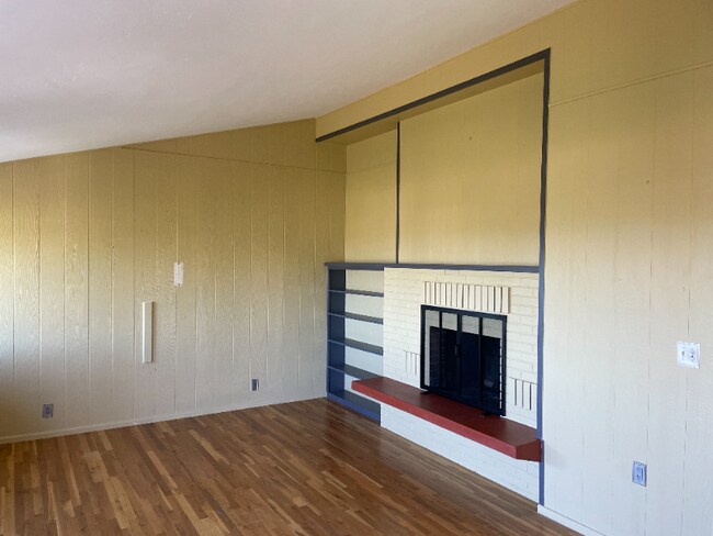 Foto del edificio - 562 Frederick Ln