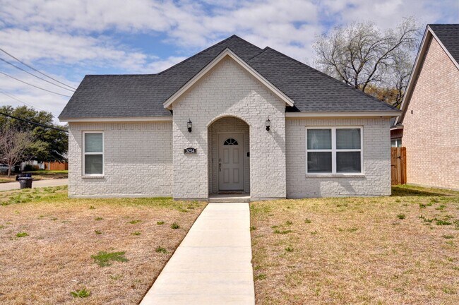 Photo - 3254 Merida Ave House