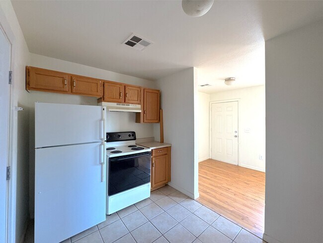 Foto del edificio - 425 N 18th Dr