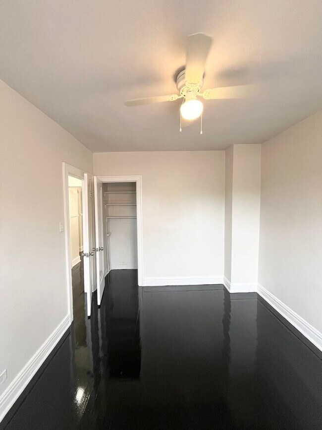 Foto del edificio - 4126 W 24th Pl