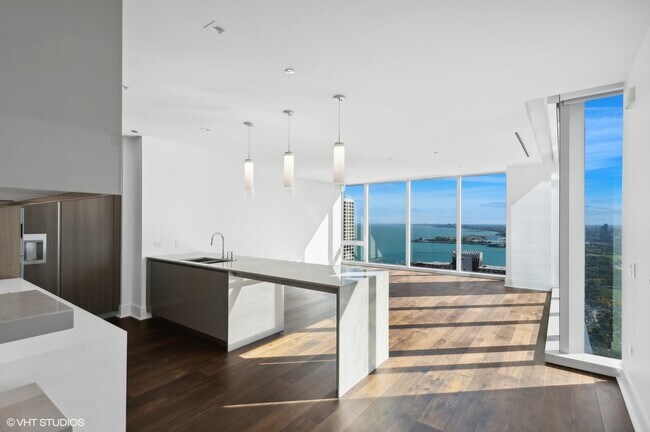 Building Photo - 363 E Wacker Dr