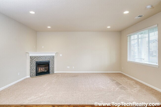 Foto del edificio - 7226 NW Abigail Terrace