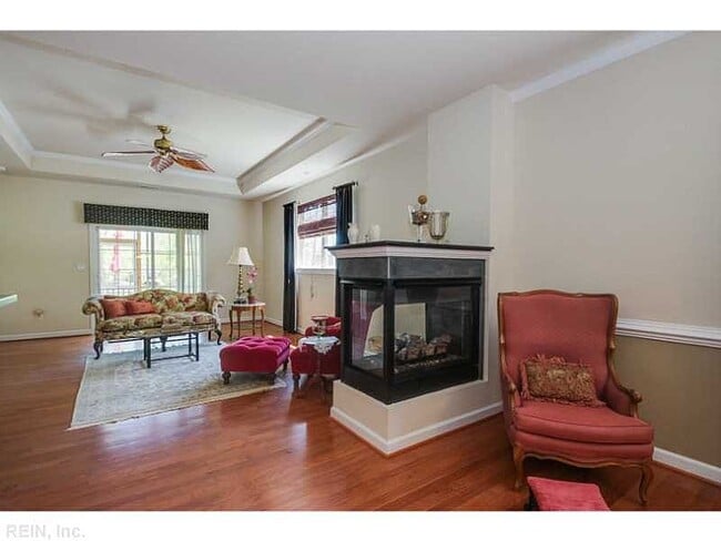 Building Photo - 4521 Northwood Dr