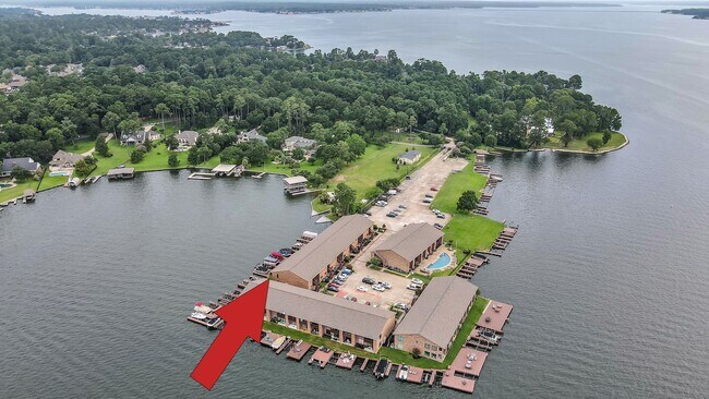 Foto del edificio - 801 River Rd