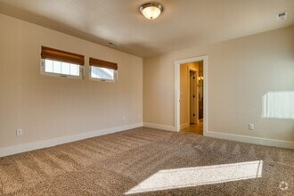 Building Photo - 287 Ironclad Ln