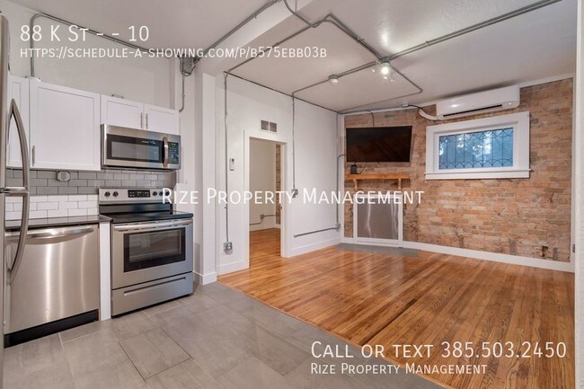 Building Photo - If your apartment was your best friend, th...