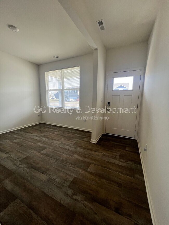 Building Photo - 3233 Lehman Crossing