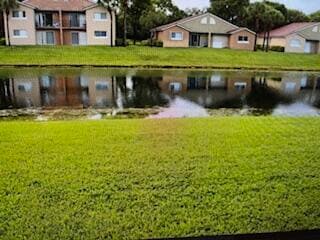 Foto del edificio - 1007 Lake Terry Dr