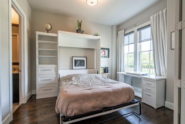 Foto del edificio - 5236 Weiss Ln