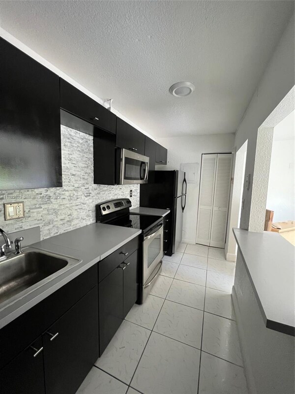 Primary Photo - 4200 NW 79th Ave