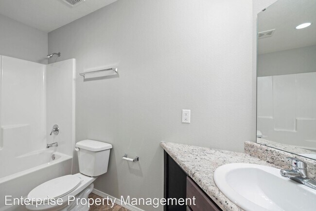 Foto del edificio - 3 br, 2 bath House - 590 W Grace St