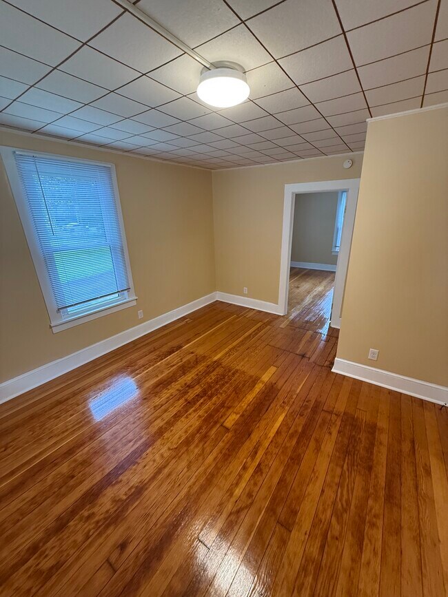 Foto del edificio - 231 Mansfield Ave