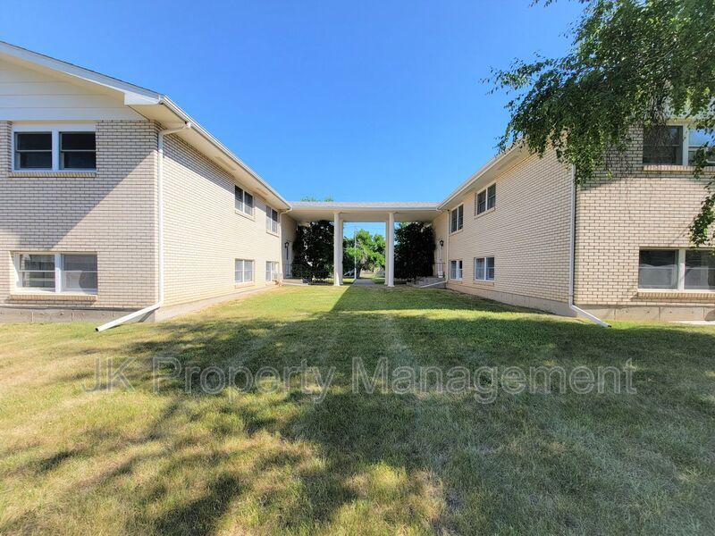 4236 Central Ave Unit 02, Great Falls, MT 59405 Condo for Rent in