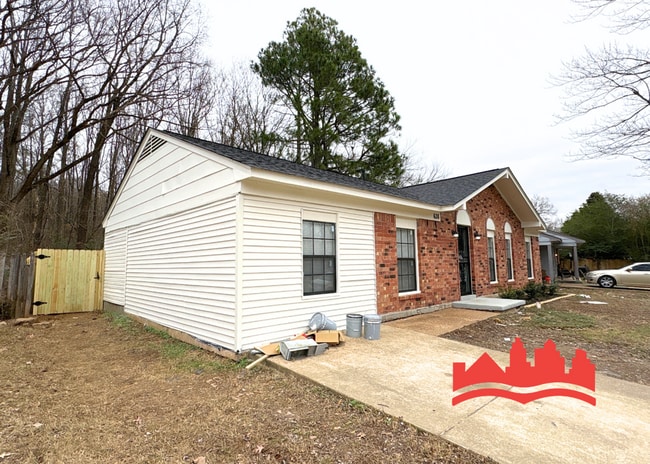 Building Photo - 638 Northaven Dr