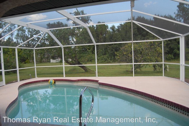 Building Photo - 3 br, 3 bath House - 26062 Quito Dr.
