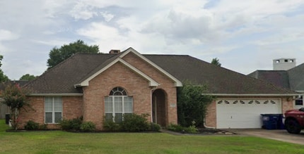 Building Photo - 7647 Rosewood Dr