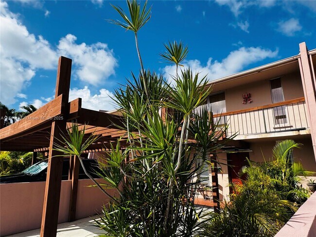 Foto del edificio - 6312 SW 139th Ct