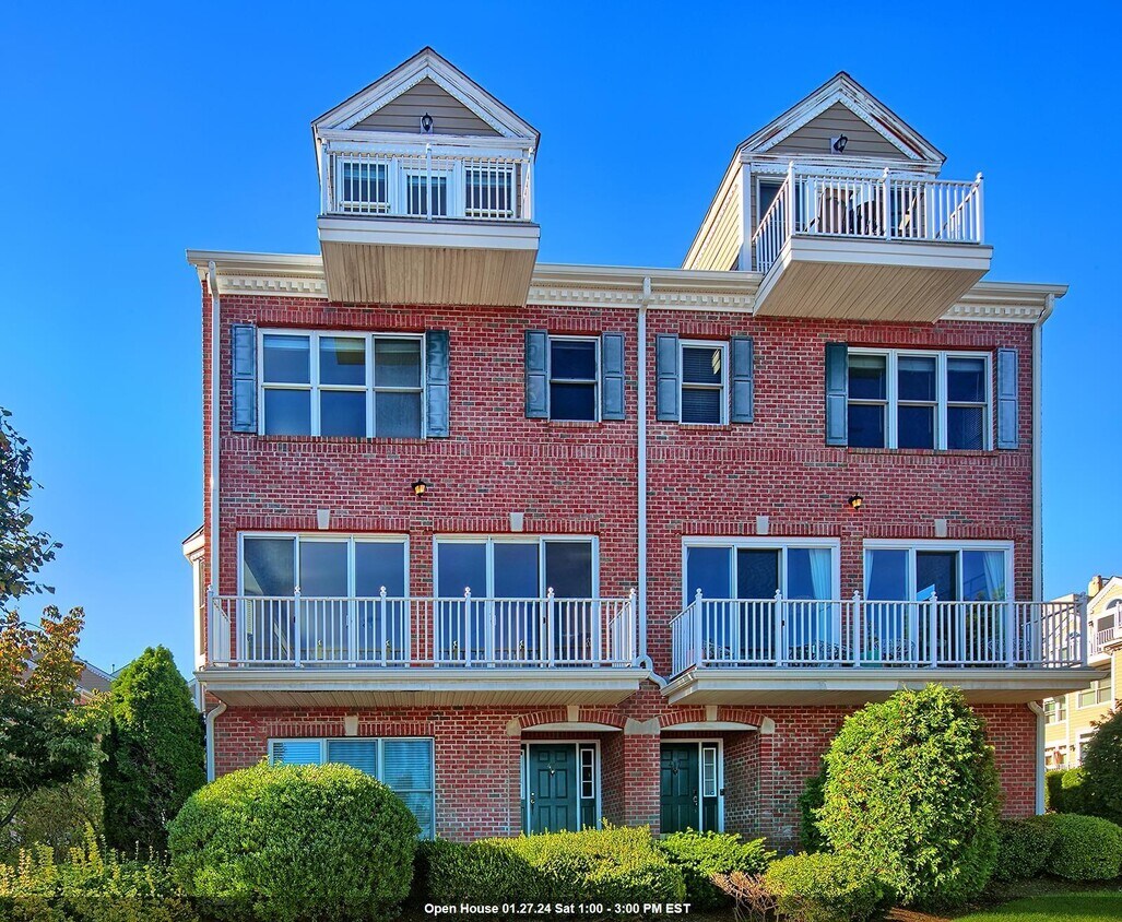 418 Newburgh Ct, West New York, NJ 07093 Condo for Rent in West New