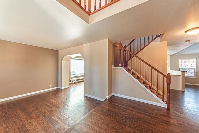 Building Photo - 1365 Casson Ct