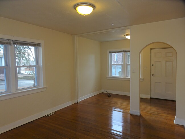 Living room - 104 Braintree St