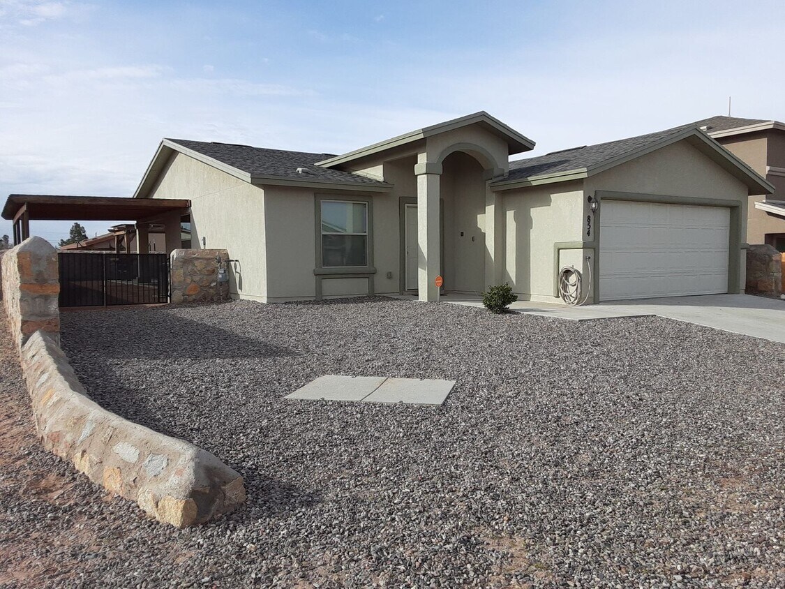 Primary Photo - Anthony NM Rental Beauty ready to move in.