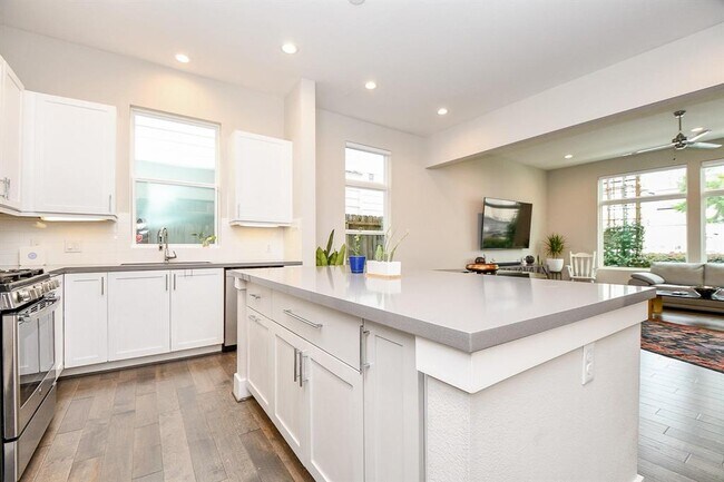 Foto del edificio - 5621 Kansas St