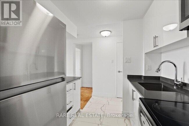 Photo du bâtiment - 7555 Goreway Dr