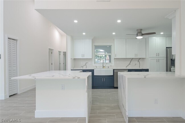 Foto del edificio - 12880 Kelly Bay Ct