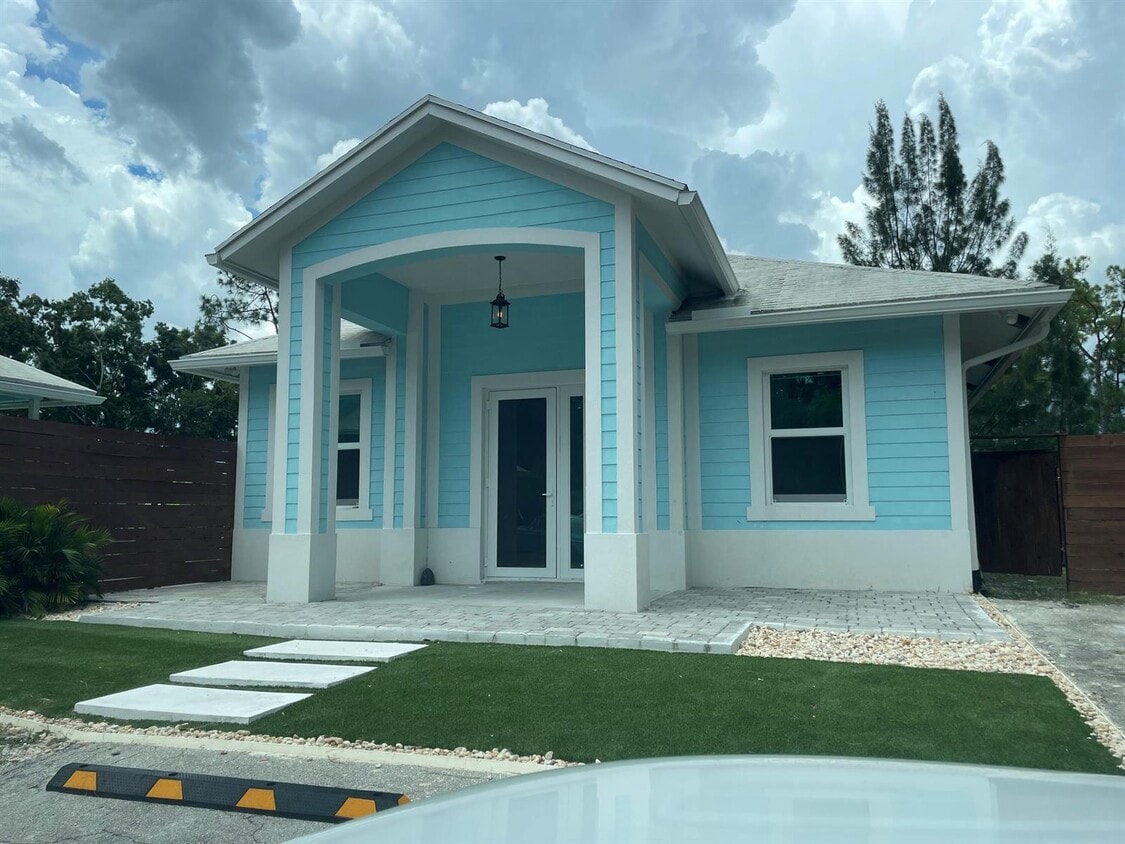 12139 57th Rd N, West Palm Beach, FL 33411 House for Rent in West