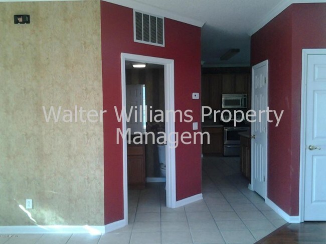 Building Photo - 10753 Long Cove Ct