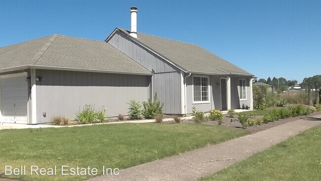 Building Photo - 3603-3603 Plumtree Dr