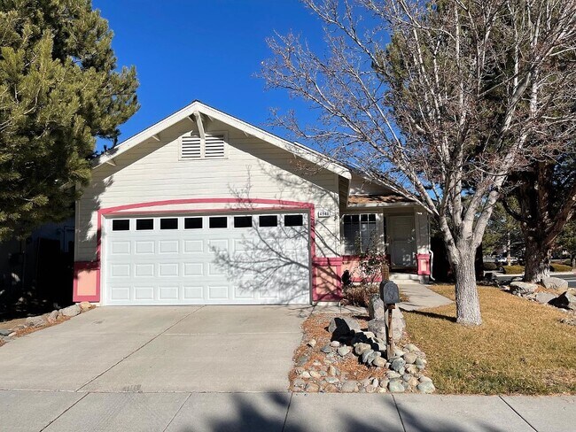 Foto del edificio - 4948 Bayridge Ln