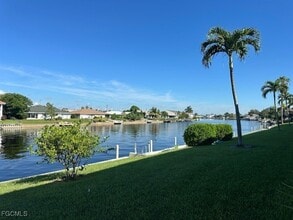 Building Photo - 4034 SE 12th Ave