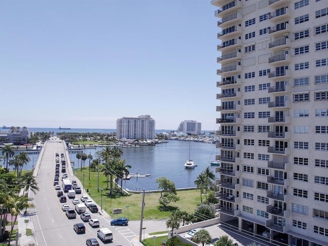 Building Photo - 2500 E Las Olas Blvd