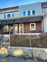 Building Photo - 7108 Guyer Ave