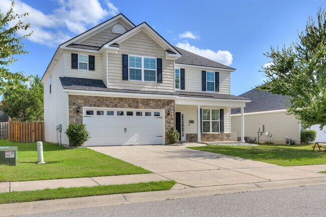 Building Photo - Minutes from Fort Gordon