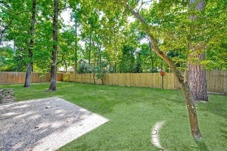 Building Photo - 31 Silent Brook Pl