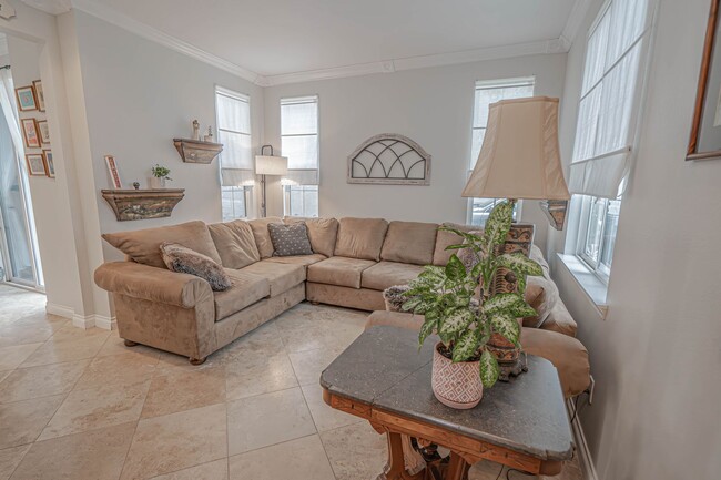 Building Photo - Bridgeport 4 Bedroom Home for Rent!