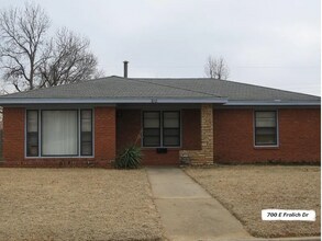 Building Photo - 700 Frolich Dr