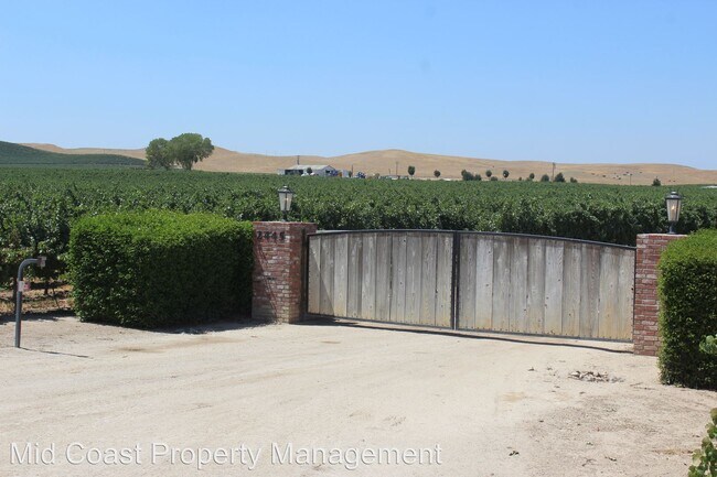 Foto del edificio - 4 br, 3 bath House - 2445 Truesdale Road
