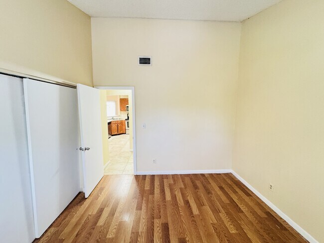 Building Photo - 3449 NW 44th St
